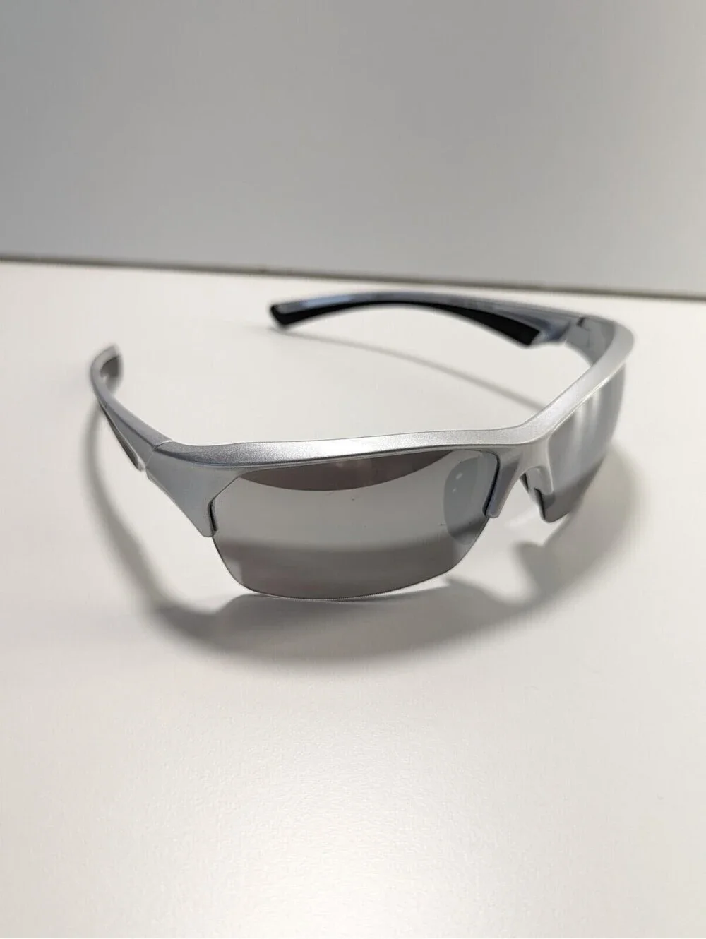FOSTER GRANT DS1217 Black & Silver Wrap Sunglasses QP805 BLK FWM Sporty Stylish